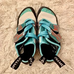 La Sportiva Oxygym women’s climbing shoes.